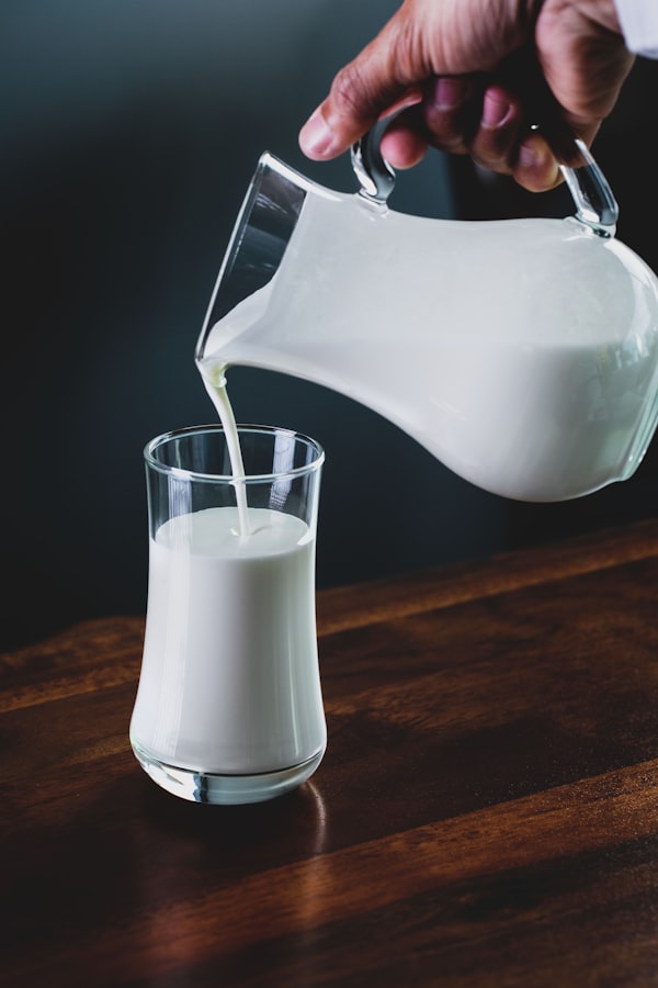 Whole Farm Organic Grass-Fed Milk (1L)